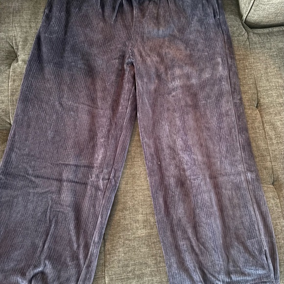 Women’s *brand new* Avia Blue Velour Tracksuit, Size XL - Picture 3 of 6